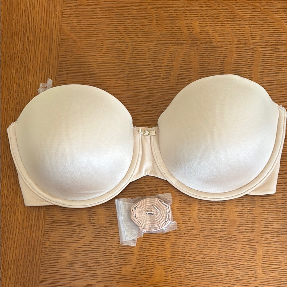 Vanity Fair Cream Strapless Bra Molded Cup